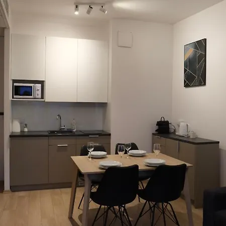 9, Z Oddzielna Sypialnia! *